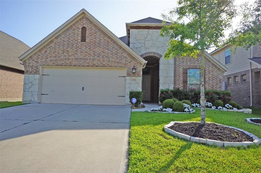 Foto principal - 2331 Blue Jay Ln