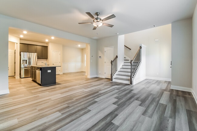 Cambridge Single-Family Home 3 BED | 2.5 BATH | 1,811 SQ. FT. - Kilough Pointe Rental Homes