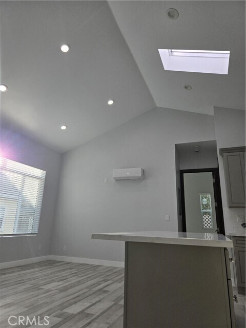Foto del edificio - 17814 Florwood Ave