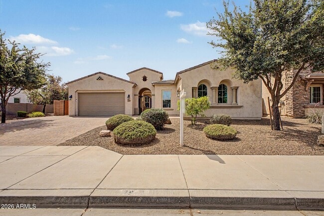 Building Photo - 2937 E Longhorn Dr