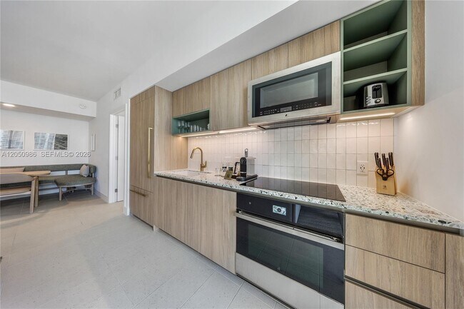 Foto del edificio - 159 NE 6th St
