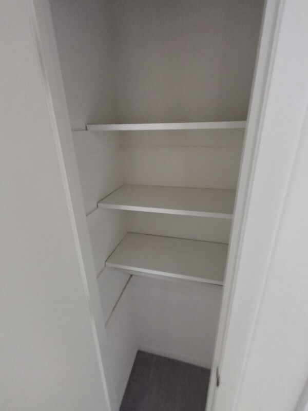 Foto del edificio - 600 Reusens Rd