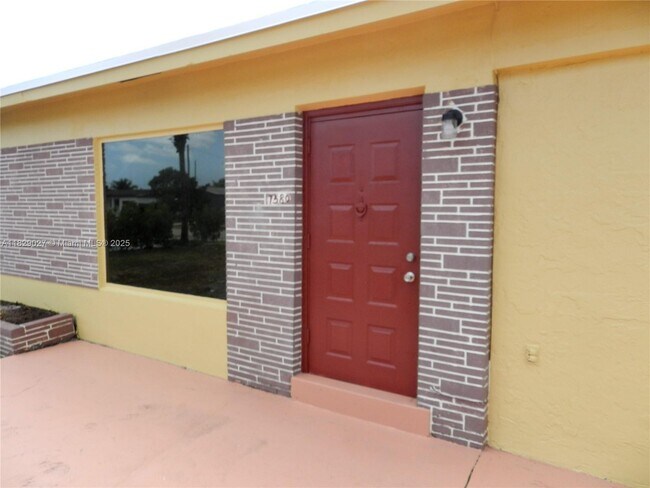 Foto del edificio - 7580 Fillmore St