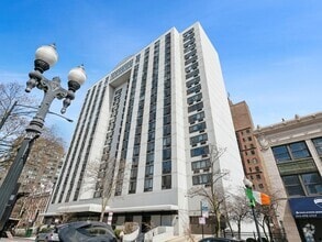 Building Photo - 1221 N Dearborn Pkwy