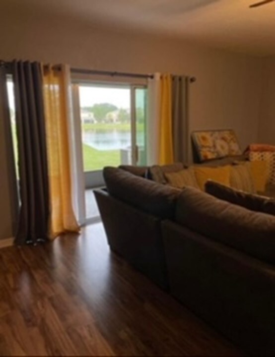 Building Photo - 9745 Hound Chase Dr