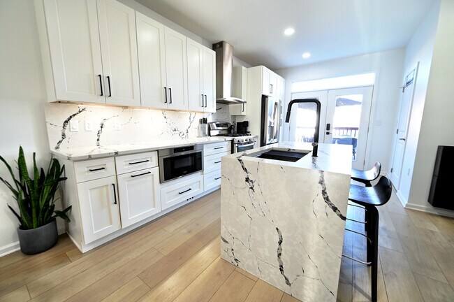 Foto del edificio - 3607 Charlotte St