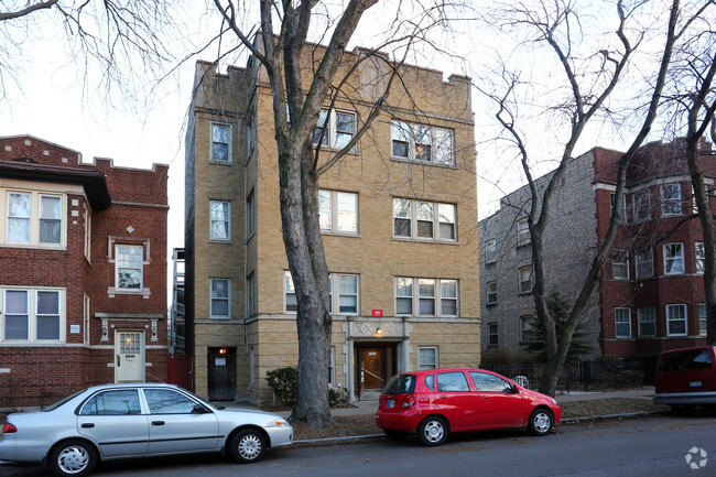 Building Photo - Rogers Park