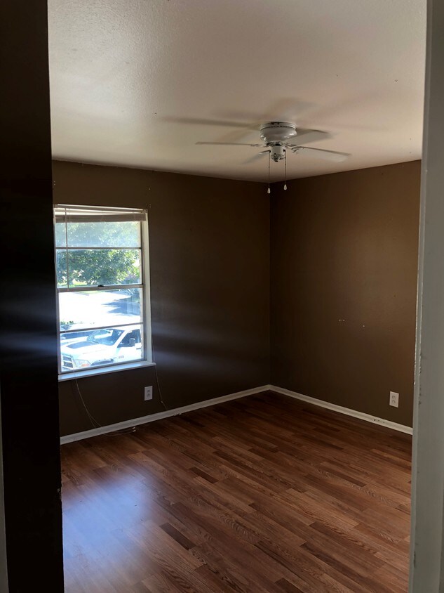 808 Airline Dr, Uvalde, TX 78801 Apartments in Uvalde, TX