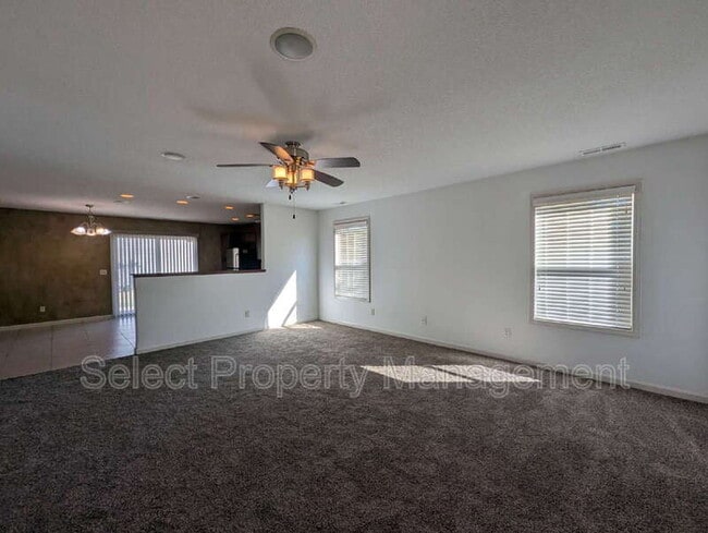 Foto del edificio - 9121 Brickshire Pkwy