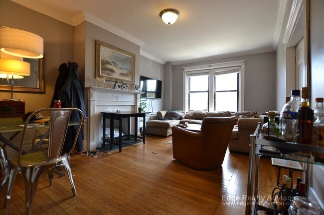 Photo - 1661 Commonwealth Ave Apartment