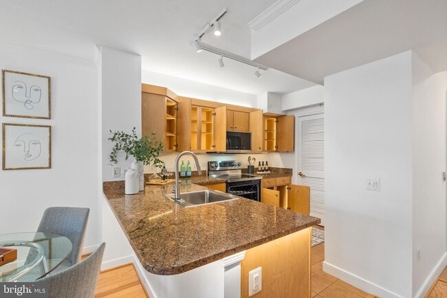 Foto del edificio - 631 D St NW