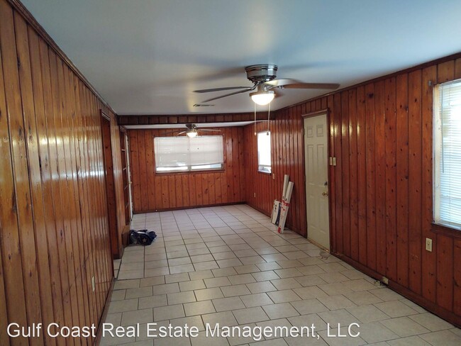 Building Photo - 3 br, 1 bath House - 26 Randolph Dr