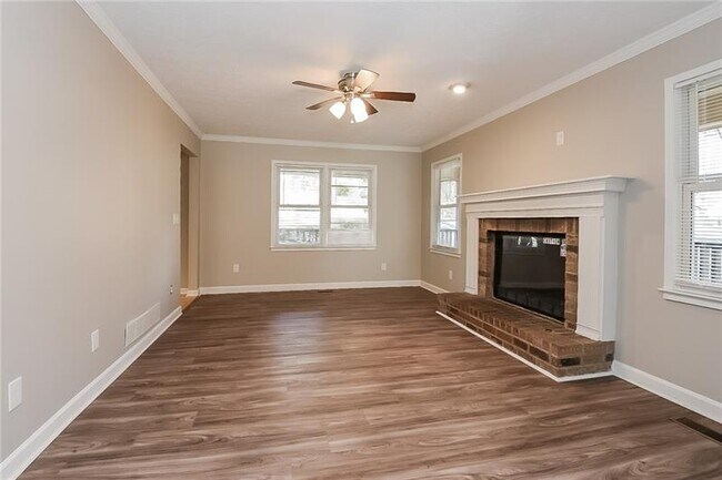 Building Photo - 2183 Shillings Chase Dr