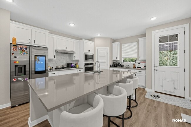 Building Photo - 3958 Oak Crk Cir