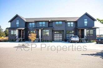 Building Photo - 1318 Bradley Ct