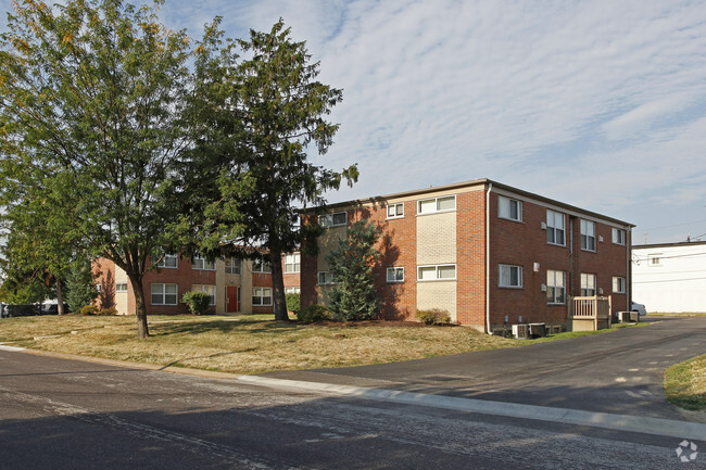 Foto del edificio - Century Gardens Apartments