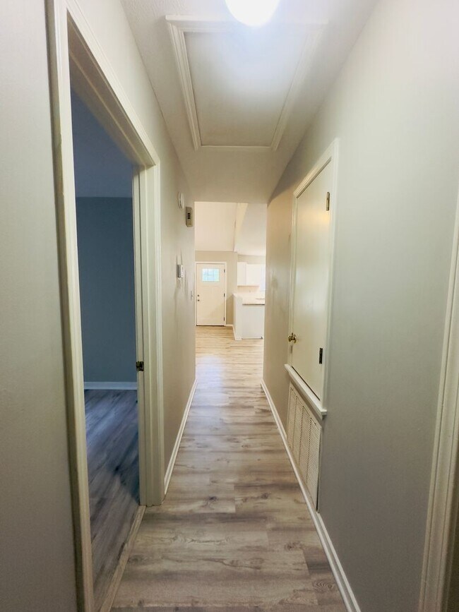 Building Photo - 2 Bed / 2 Bath home in Madison