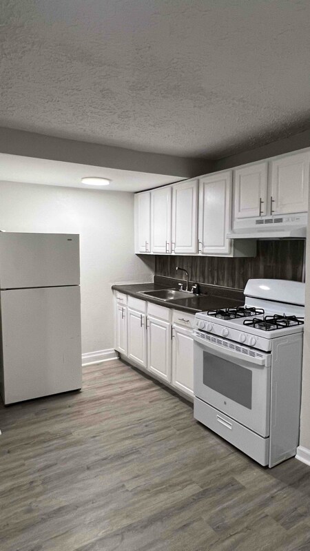 Foto principal - 513 North Highland Avenue Northeast