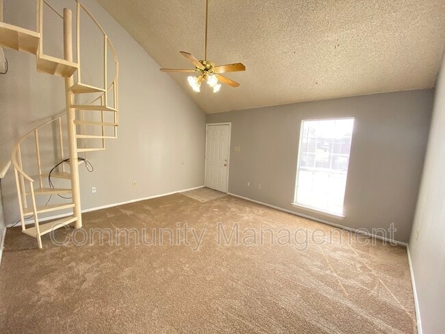 Building Photo - 9139 Ridge Pine Dr