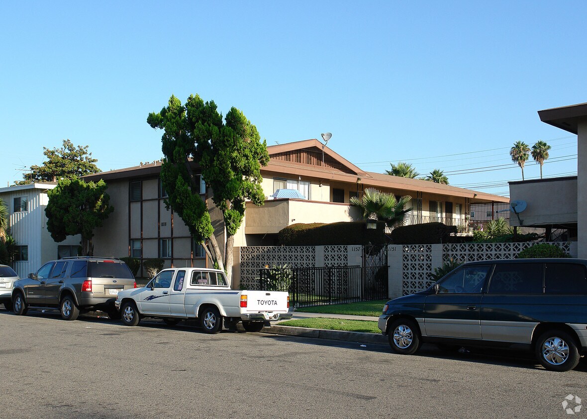 Building Photo - 1157 W Casa Grande Ave