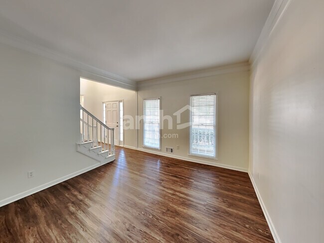 Foto del edificio - 3987 Fox Glen Dr