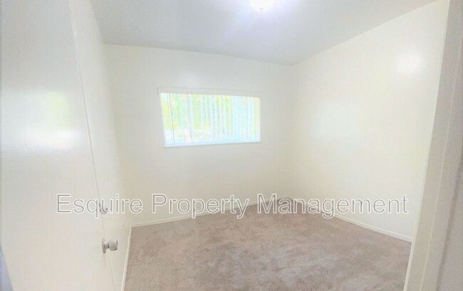 Building Photo - 310 Hill St