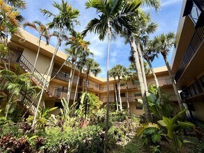 Building Photo - 10875 SW 112th Ave
