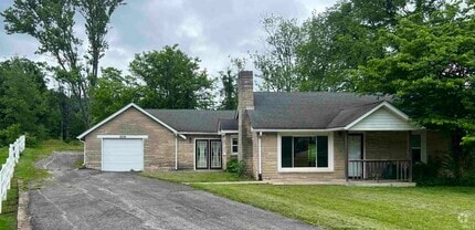 Building Photo - 3536 W Pyramid Ct