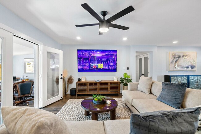 Foto del edificio - 8259 E Mulberry Ln