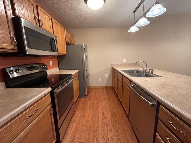 Foto del edificio - $1325 | 2 Bedroom, 2 Bathroom Condo | Pet ...