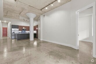 Building Photo - 2323 Polk St
