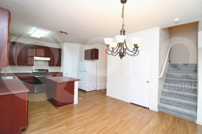 Building Photo - 3062 S Mandy