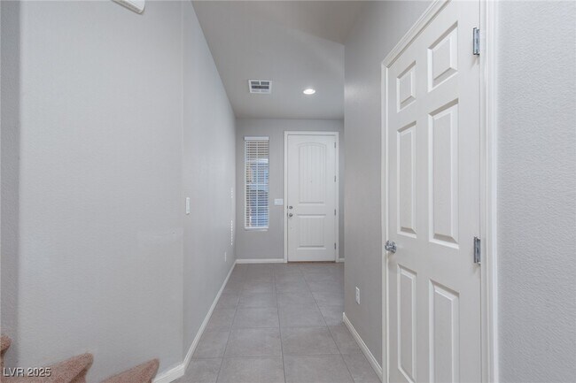 Foto del edificio - 9857 Mercer Ests Ct