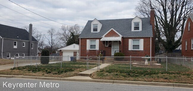 Building Photo - 5 br, 3 bath House - 6504 Foster Street