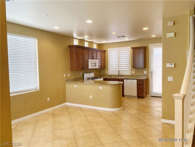 Foto del edificio - 2266 Aragon Canyon St