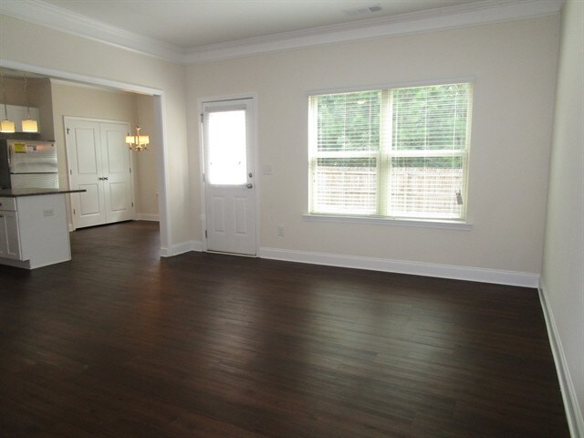 Foto del edificio - 2400 Freemont St