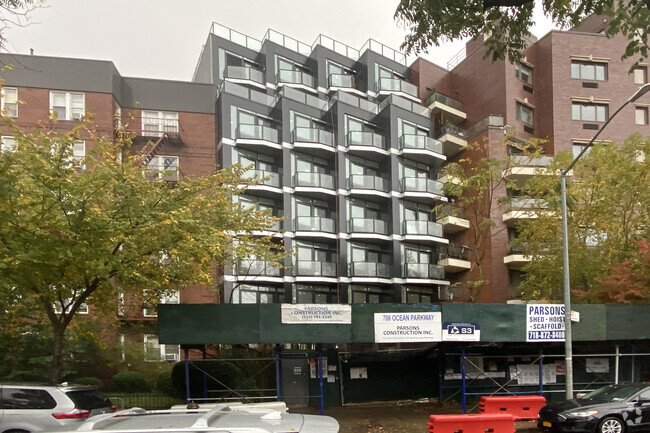 Building Photo - 706 Ocean Pky