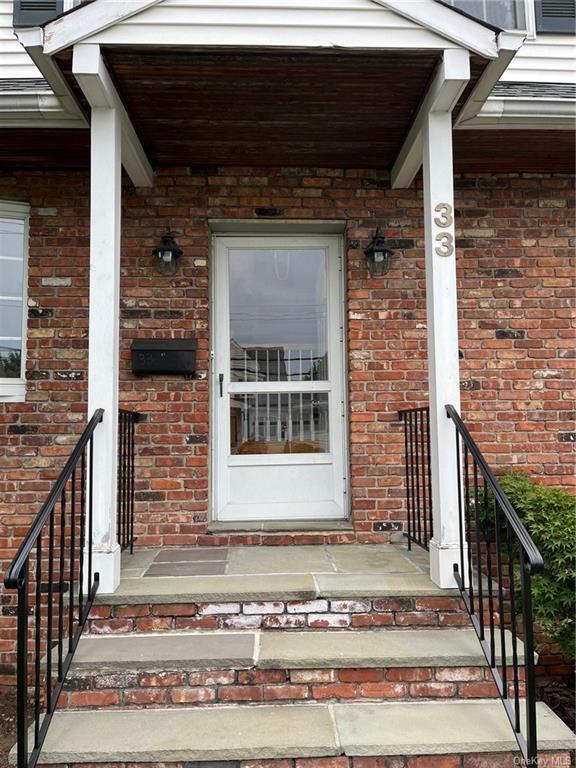 Building Photo - 33 Ellsworth Ave