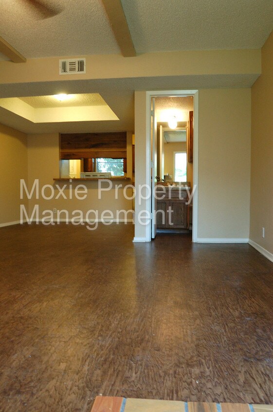 Primary Photo - 3810 Coates Cir