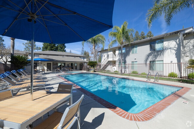 Building Photo - Hazel Wood Apartments