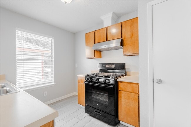 Foto del edificio - 13746 Vickston Ln