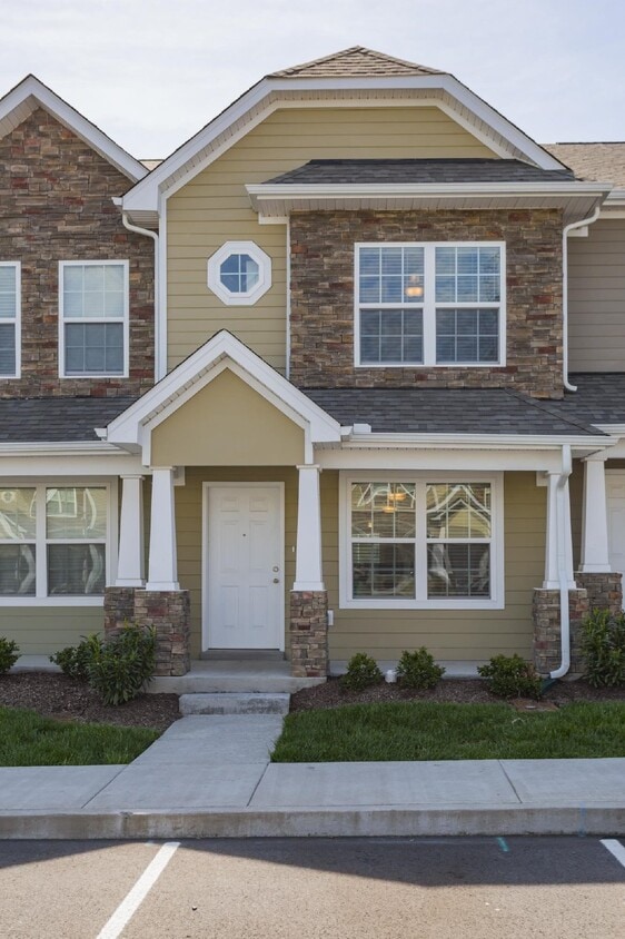 170 Cobblestone Pl Dr, Goodlettsville, TN 37072 Room for Rent in