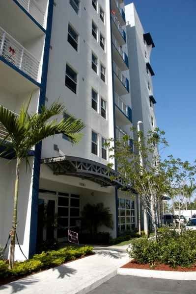 Foto del edificio - 2370 NW 17th Ave
