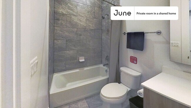 Foto del edificio - Room in Shared 4 bed/2 bath home