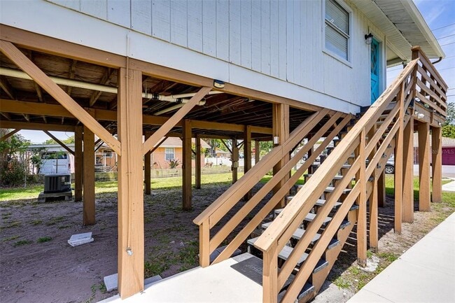 Building Photo - 3022 W Frierson Ave