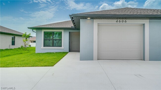 Building Photo - 4606 SW 8th Ct