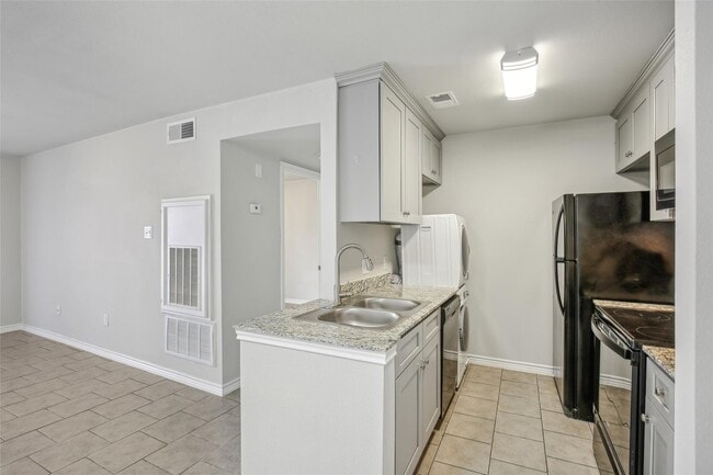 Foto del edificio - 13151 Walden Rd