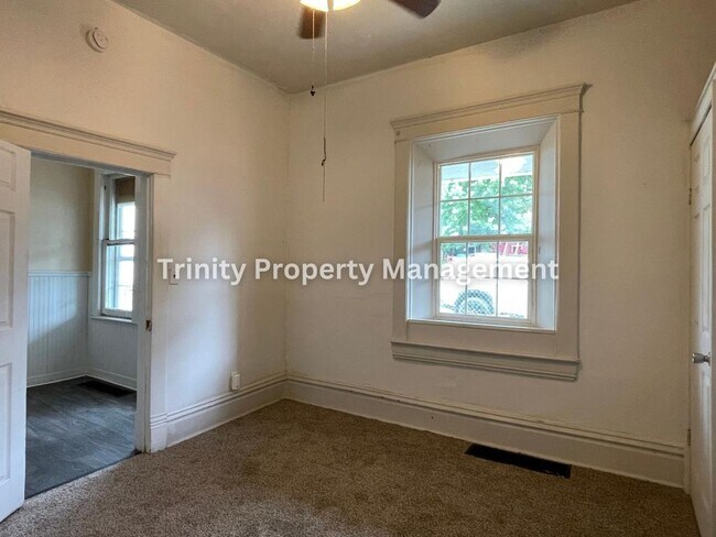 Foto del edificio - 306 Byrd Ln