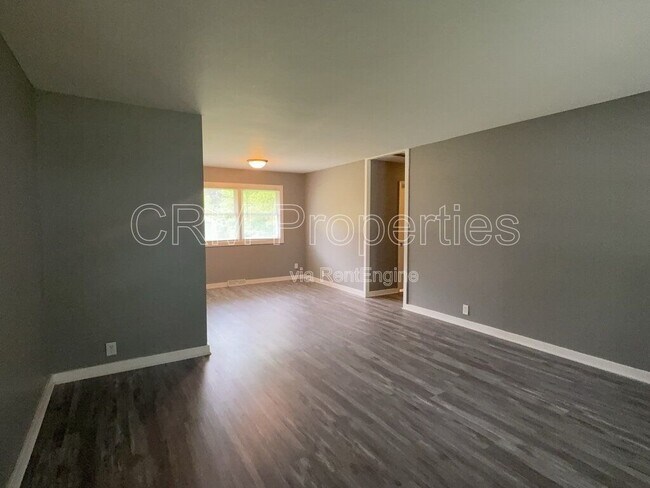 Foto del edificio - 3413 N Milton St
