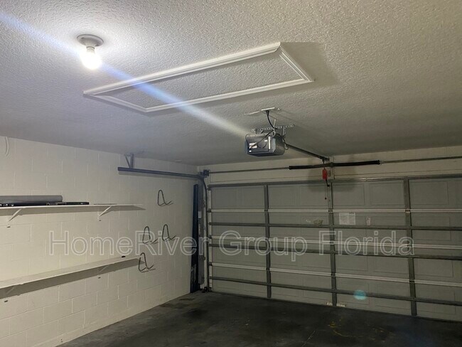 Foto del edificio - 2360 Brewerton Ln